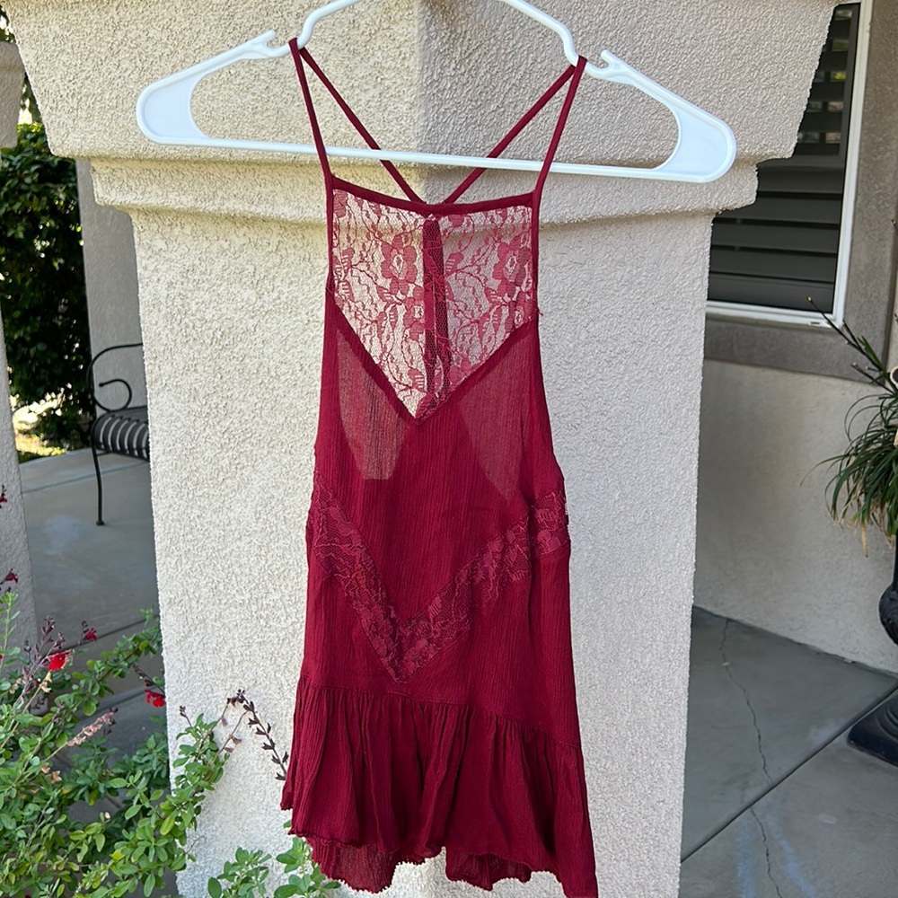 Hollister red lacy top
